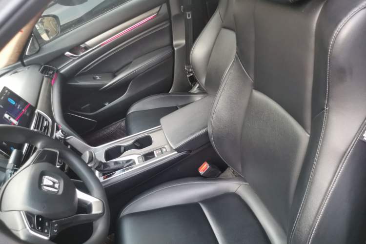 Used Honda Accord 2018 230TURBO Comfort Version National V
