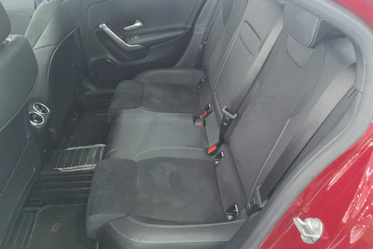 Used Mercedes-Benz A-Class 2021 A 200 L Sport Sedan Fashion Model
