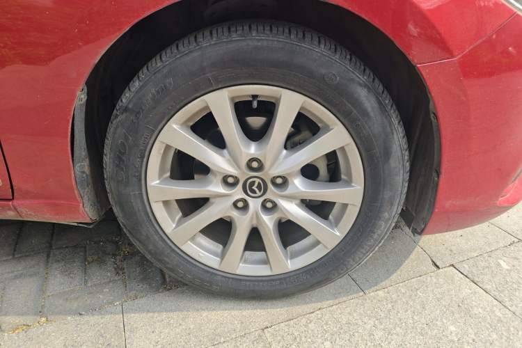 Used Mazda Atenza 2015 2.0L Blue Sky Luxury Edition Right Front Wheel Hub