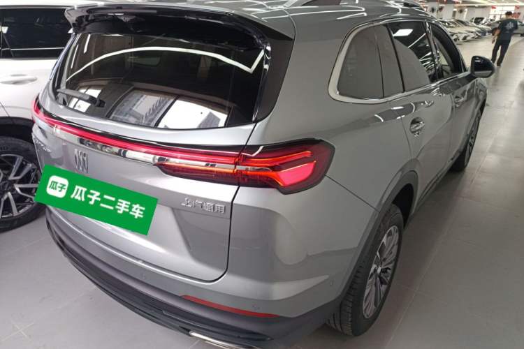 Used Buick Envision 2025 Encore Plus 28T Two-Wheel-Drive Platinum Edition