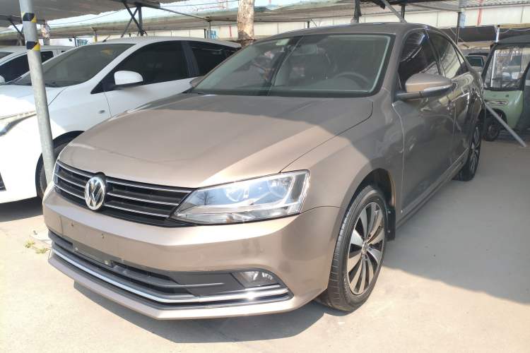 Used Volkswagen Sagitar 2017 230TSI Automatic Comfort Version