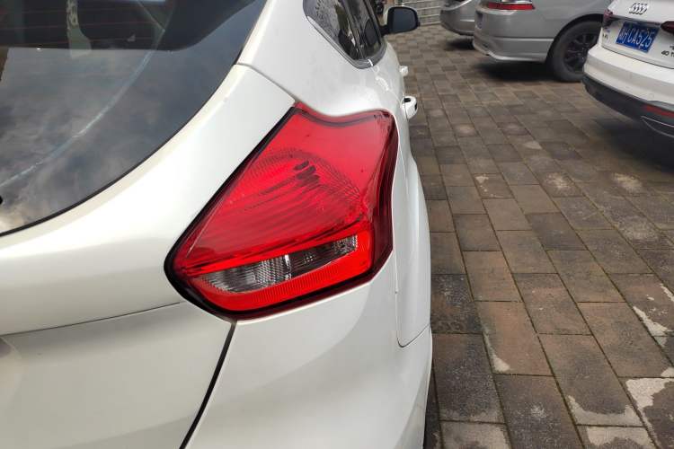 Used Ford Focus 2015 Hatchback EcoBoost 180 Automatic Sport Model