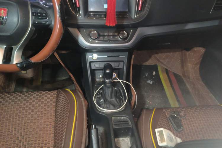 Used Roewe 360 2018 PLUS 1.5L Automatic Luxury Edition Gear Lever