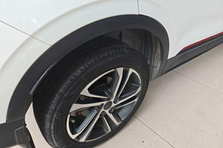 Used Geely Auto Coolray 2021 1.4T DCT Diamond Edition Right Rear Wheel Hub