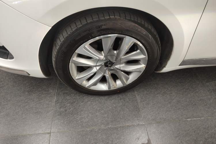 Used DS 5 2014 1.6T Luxury Edition THP160 Exterior 4