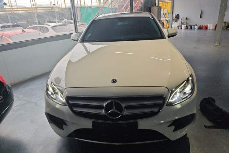 Used Mercedes-Benz E-Class 2018 Facelift E 200 L Sport 4MATIC