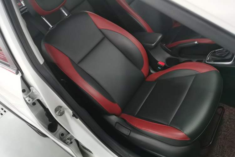 Used Kia KX Cross 2018 1.6L Automatic Dynamic Sunroof Version