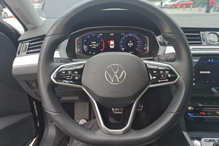 Used Volkswagen Magotan 2023 2 Million Units Commemorative Edition 330TSI DSG Luxury Version Steering Wheel
