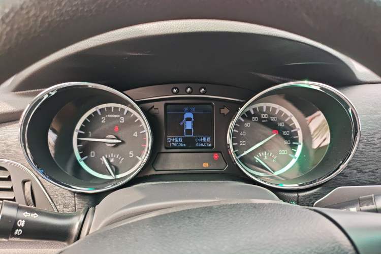 Used JAC Group T6 2022 2.0T Diesel Two-Wheel Drive Engineering Version with Long Wheelbase Instrument Cluster