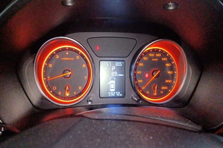 Used Hanteng X5 2019 MAX 1.5T CVT Luxury 7-Seater Instrument Cluster