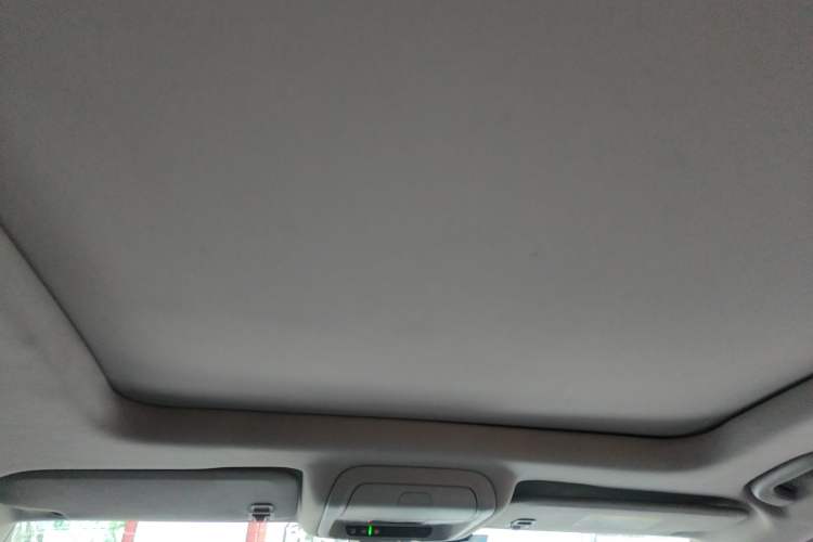 Used Chevrolet Equinox 2017 535T Automatic YuJie Edition Headliner