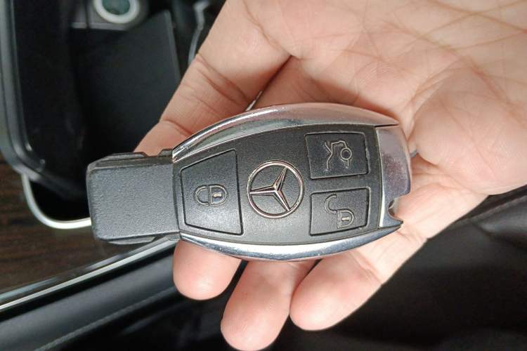 Used Mercedes-Benz GLC 2018 GLC 260 4MATIC Luxury Model