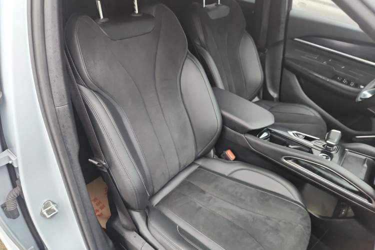 Used Geely Auto Monjaro L 2022 1.5T Thunder Hi·F Plug-in Hybrid Super Rui Right Front Seat