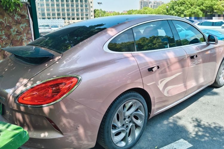 Used ORA Lightning Cat 2022 555 km Luxury Edition
