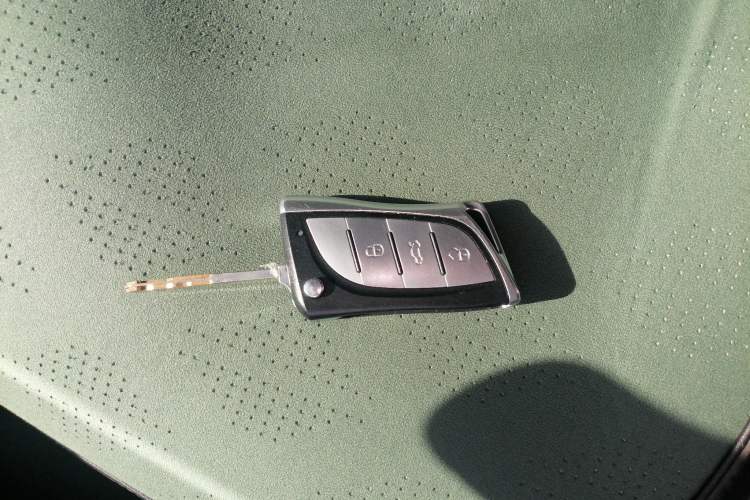 Used Honda CR-V 2016 2.0L two-wheel drive Urban Edition