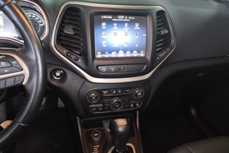 Used Jeep Cherokee 2016 2.4L Superior Edition