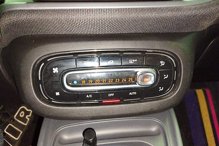 Used smart fortwo 2019 0.9T 66kW Hardtop Wind Power Edition China VI