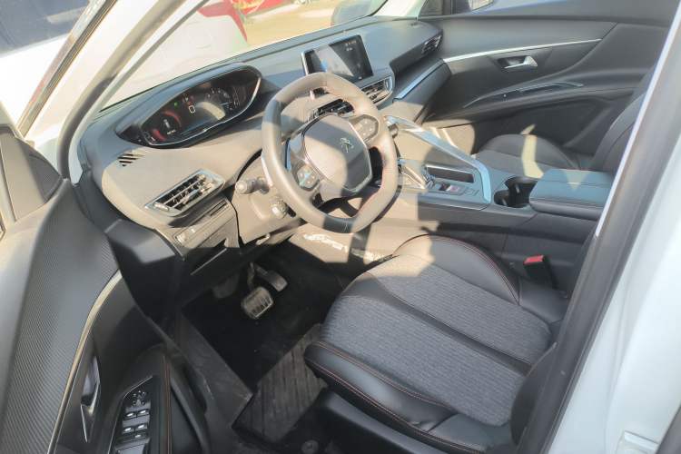 Used Peugeot 5008 2017 380THP 5-Seater Elite Edition