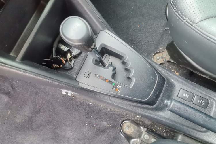 Used Toyota Vios 2017 1.5L CVT Innovation Edition Gear Lever