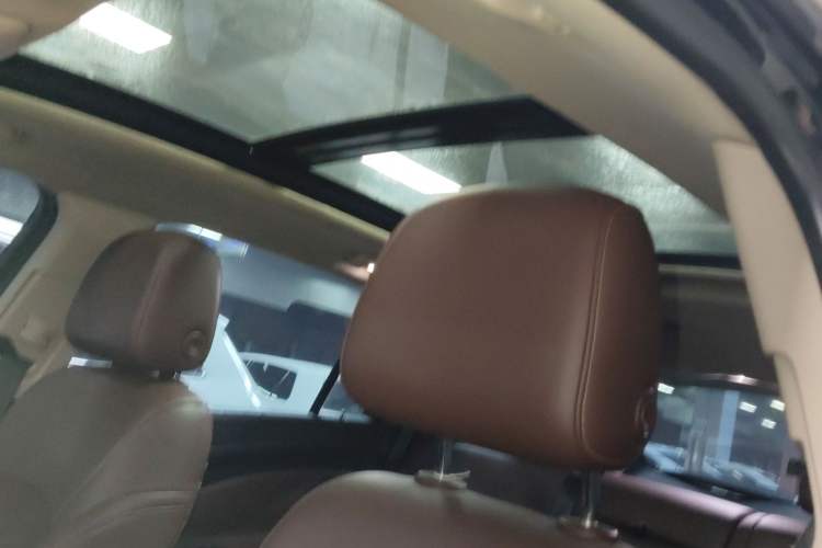 Used Buick Envision 2016 20T Two-Wheel-Drive Elite Model Headliner