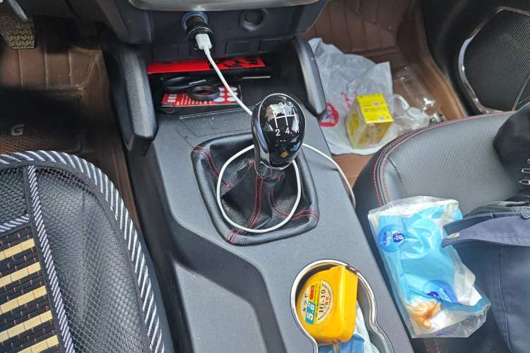 Used Geely Auto GX7 2015 Classic Edition 1.8L Manual Urban Model China IV
