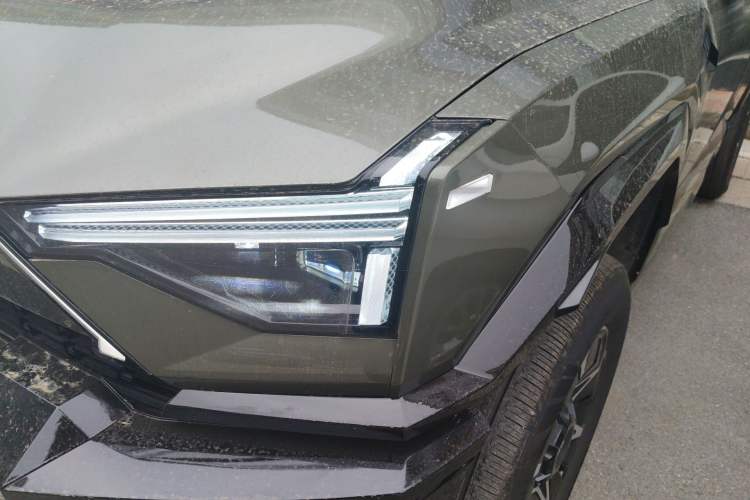 Used Brave warrior M817 2025 Model, Pro Left Front Headlight