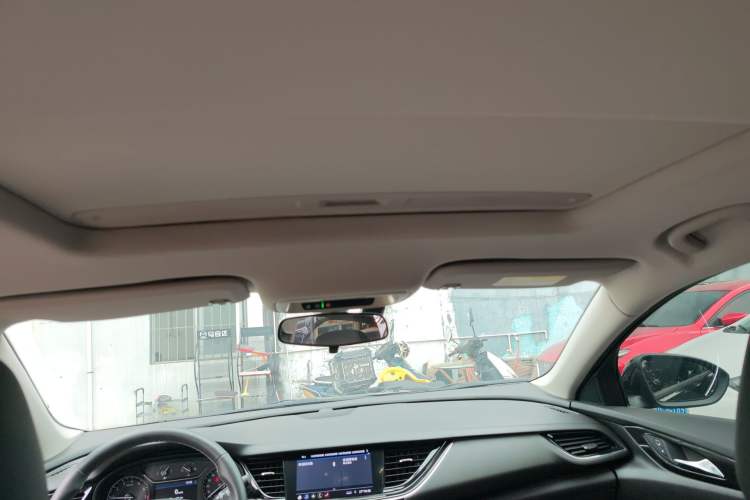 Used Buick Regal 2024 Revised 25T Ultra-Comfort Edition Headliner