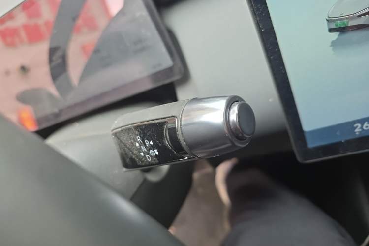 Used XPeng P7+ 2024 Long-Range Max Gear Lever