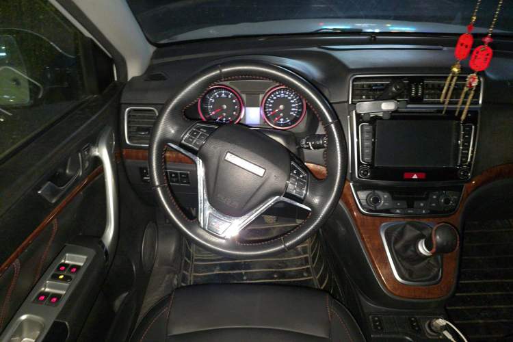 Used Haval H6 2017 Red-Label Sport Edition 1.5T Manual Two-Wheel Drive Elite Model
