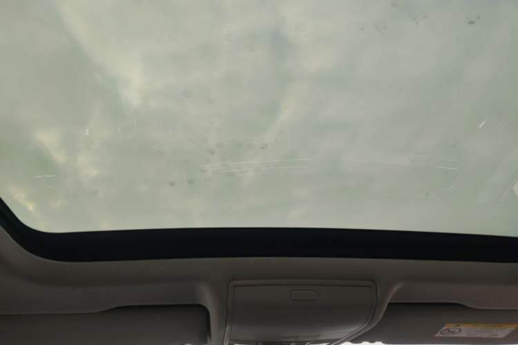 Used Volkswagen Tiguan L 2021 330TSI Automatic Two-Wheel Drive Smart Edition