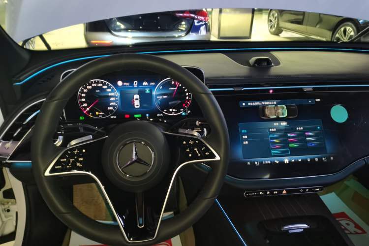 Used Mercedes-Benz E-Class New Energy 2024 E 350 e L Plug-in Hybrid Sedan
