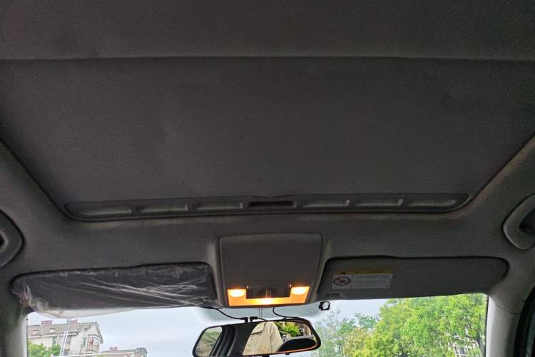 Used Volkswagen Lavida 2013 Restyled Classic 1.6L Automatic Comfort Edition Headliner