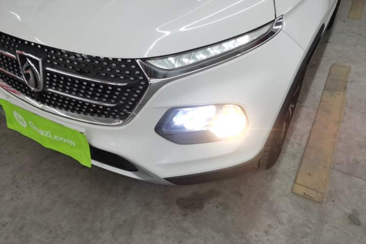 Used Baojun 510 2017 1.5L Automatic Luxury Model Left Front Headlight