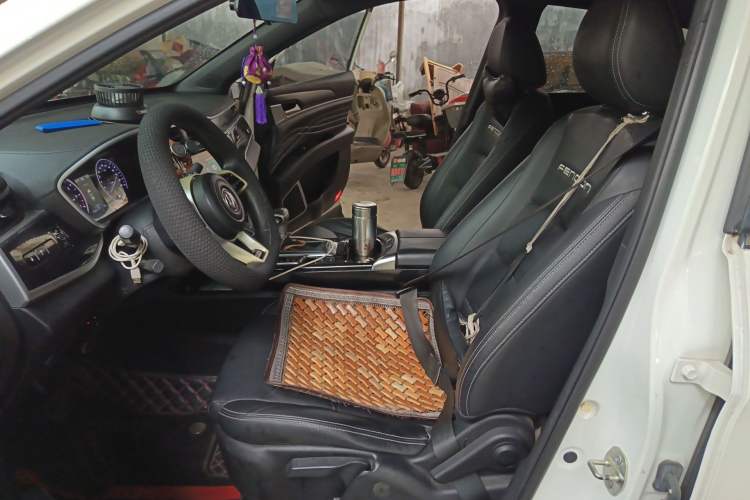 Used Dongfeng Fengon ix5 2019 220TGDI CVT Zhiya Trim China VI Standard Driver Seat