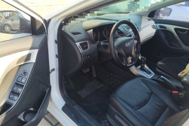 Used Hyundai Elantra (5th Generation / Langdong) 2012 1.6L Automatic Fashion Edition