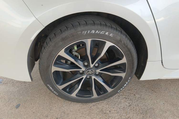 Used Toyota Levin 2021 185T CVT Sport Edition Right Rear Wheel Hub