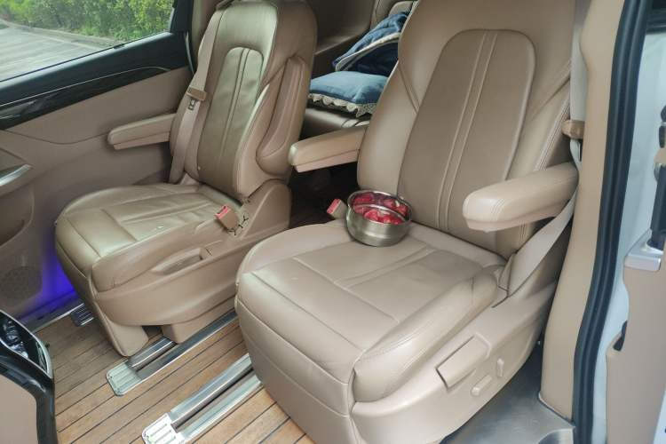 Used Buick GL8 2017 ES 28T Luxury Model China V Standard