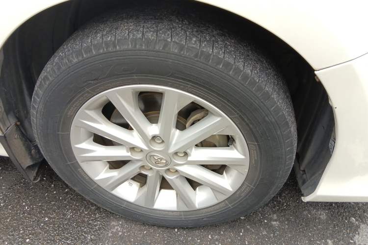 Used Toyota Camry 2013 2.0G Comfort Edition Right Front Wheel Hub