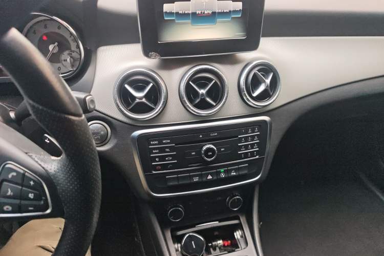 Used Mercedes-Benz CLA 2016 CLA 200 Sport Edition Audio And AC Panel