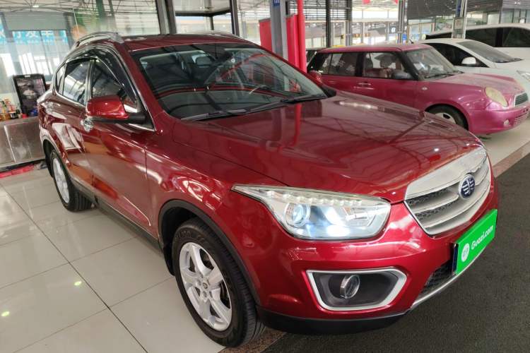 Used Bestune X80 2013 2.0L automatic comfort version
