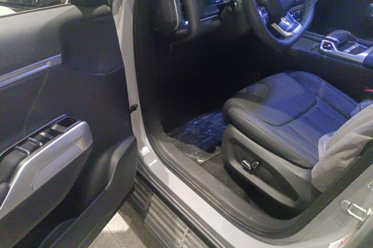 Used Deepal G318 2024 Two-Wheel Drive Air Suspension Version