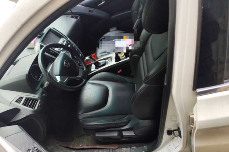 Used Luxgen U6 SUV 2015 1.8T Fashion Edition Left Front Seat