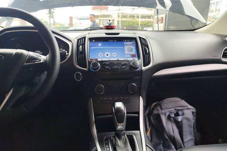 Used Ford Edge 2018 Facelifted EcoBoost 245 Two-Wheel-Drive Platinum Edition 5 Seats China V Emission Standard
