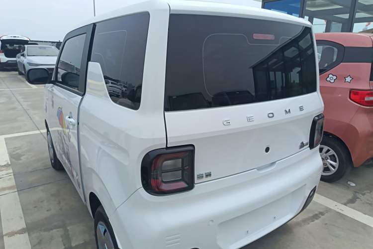 Used Geely Galaxy Panda 2023 Panda Mini 200km Endurance Bear