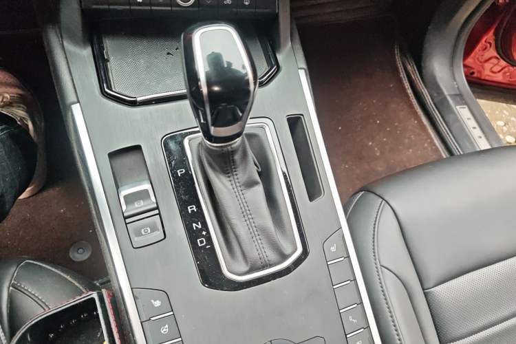 Used Wey VV5 2019 Upgraded Model 2.0T Two-Wheel Drive Ultra-Luxury Version China V Standard