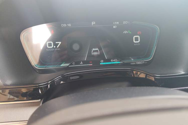 Used BYD Tang 2021 2.0T Automatic Flagship Edition Odometer Close Up