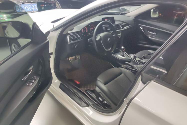 Used BMW 3 Series GT 2019 320i Sport Edition