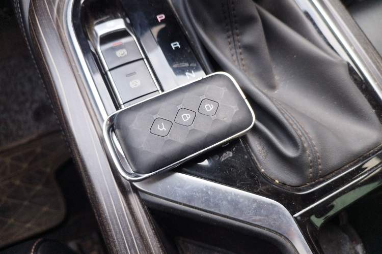 Used Wuling Jiachen 2022 1.5T CVT Smart Luxury Version Vehicle Key