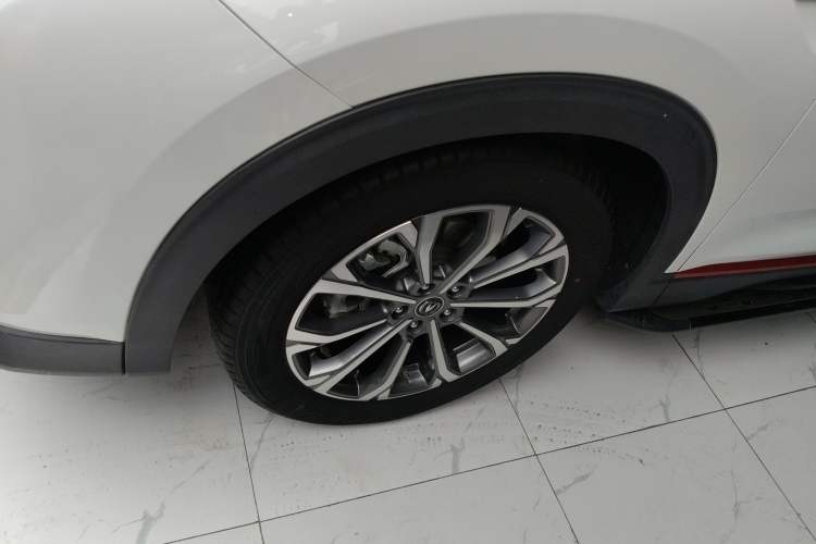 Used CHANGAN CS85 COUPE 2021 2.0T Automatic Luxury Version Left Front Wheel Hub