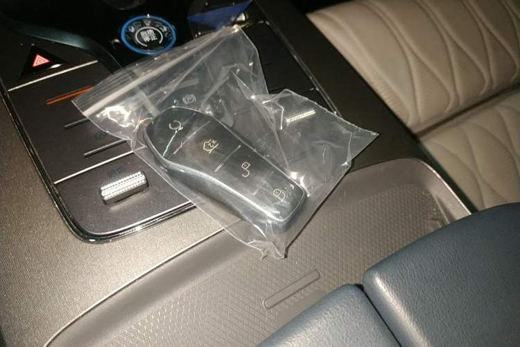 Used BYD Tang New Energy 2022 EV 635 km All-Wheel-Drive Flagship Model
